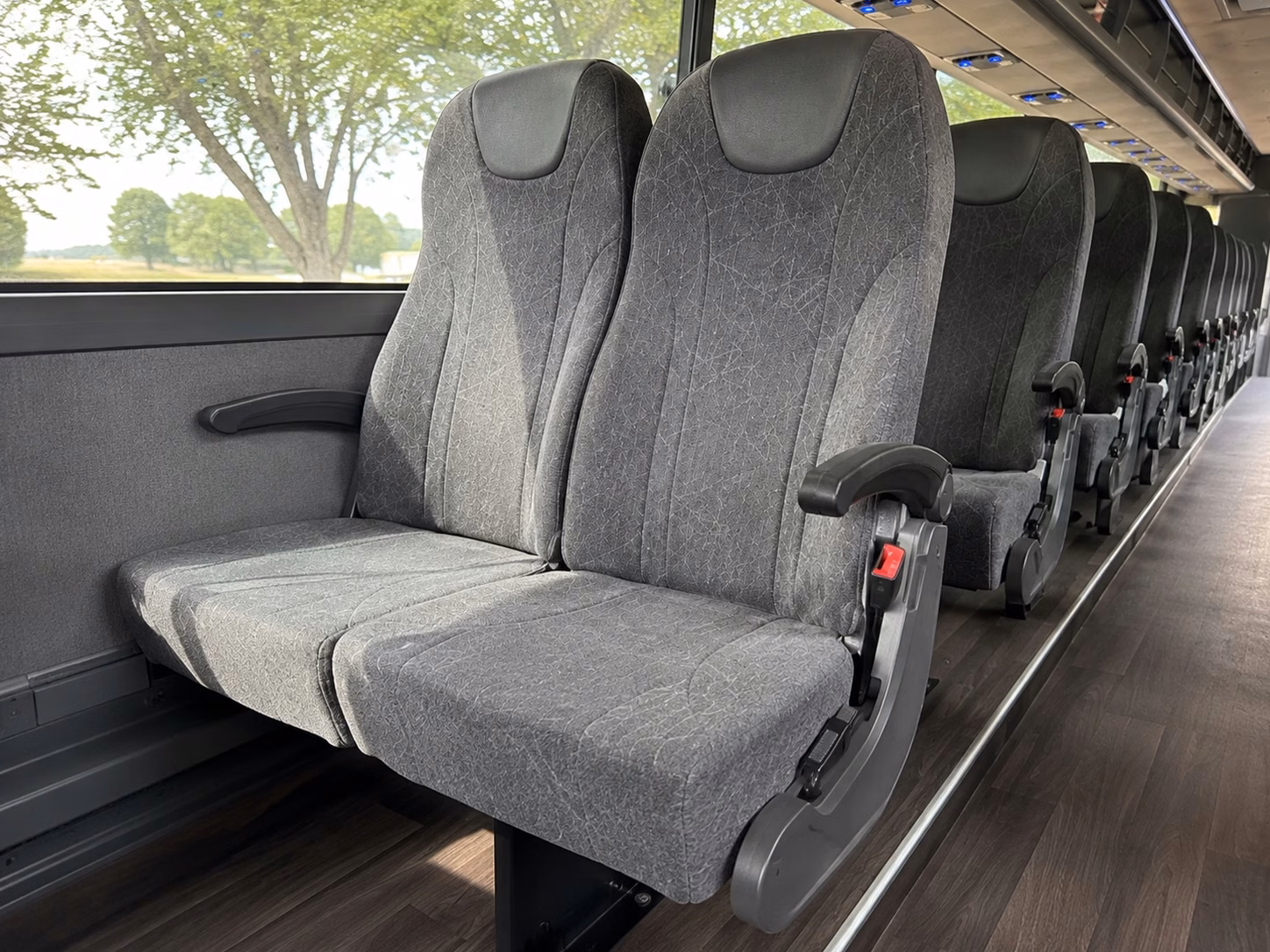shuttle your wedding guests between hotels and venues in compton without the headache