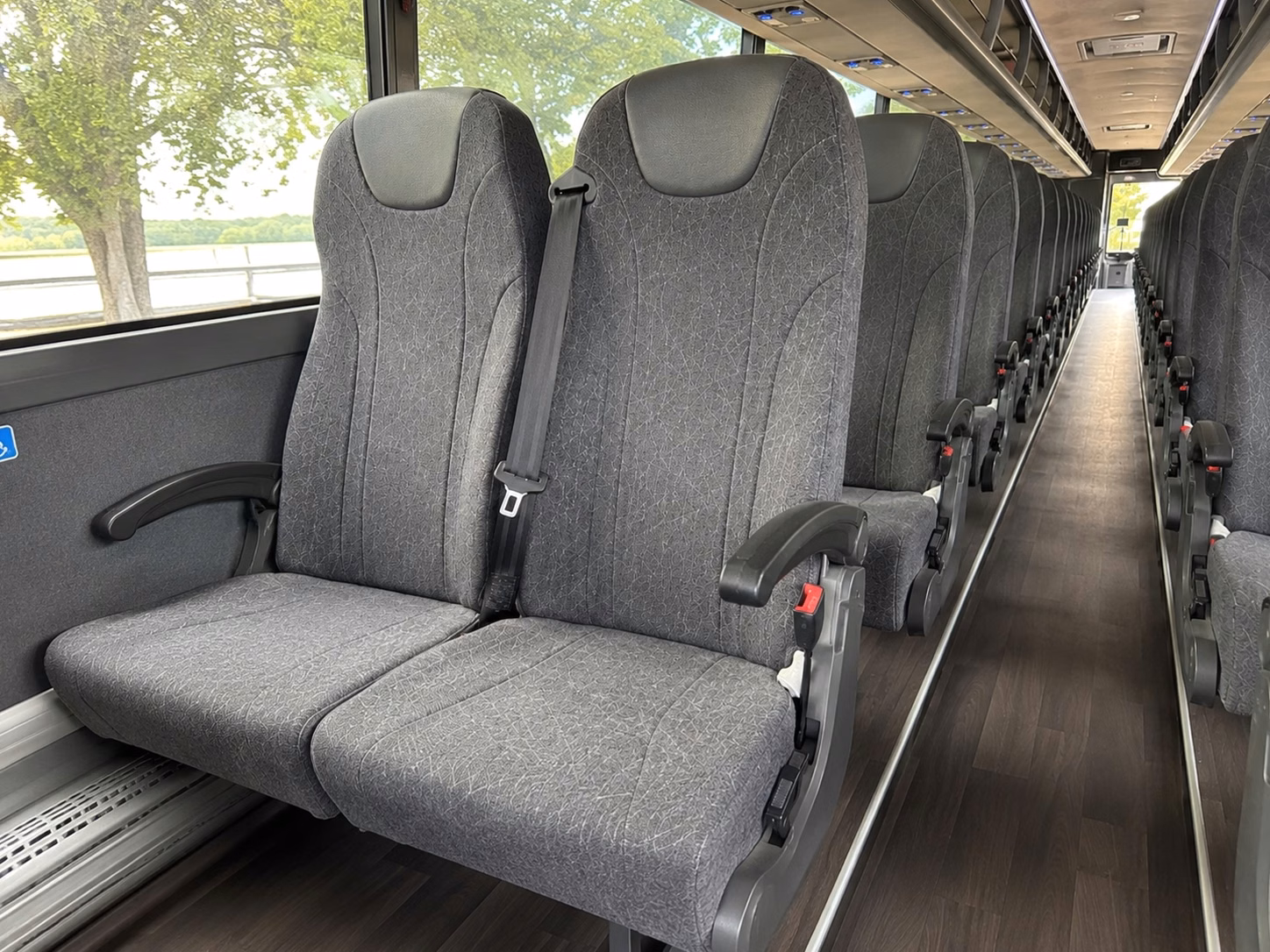 you deserve stress free transportation on the most important day of the year